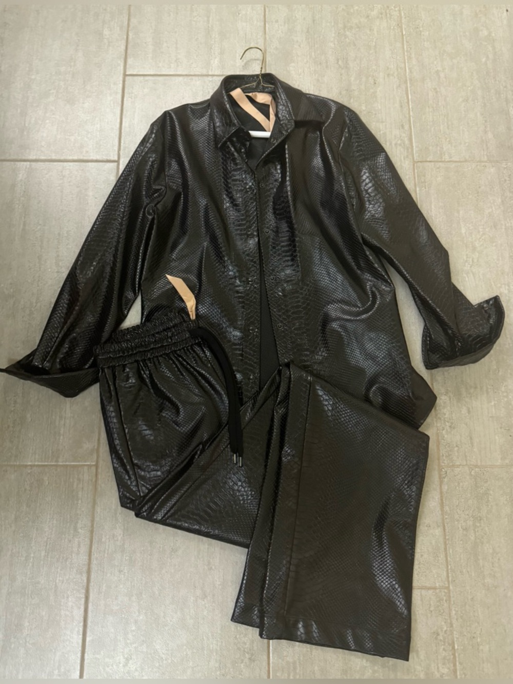 No. 21 Black Textured Faux-Leather Pants & Jacket Set